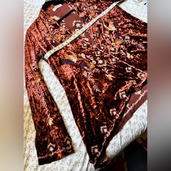 Clementyne Velvet embroidered open jacket - Picture 5 of 6